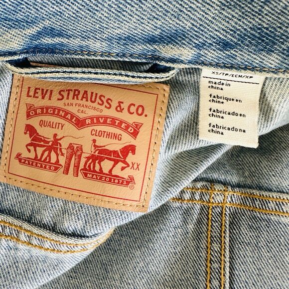 Levi’s Original Denim Trucker Jacket “All Mine” Medium Wash Women's SZ XS Spring - Picture 11 of 12